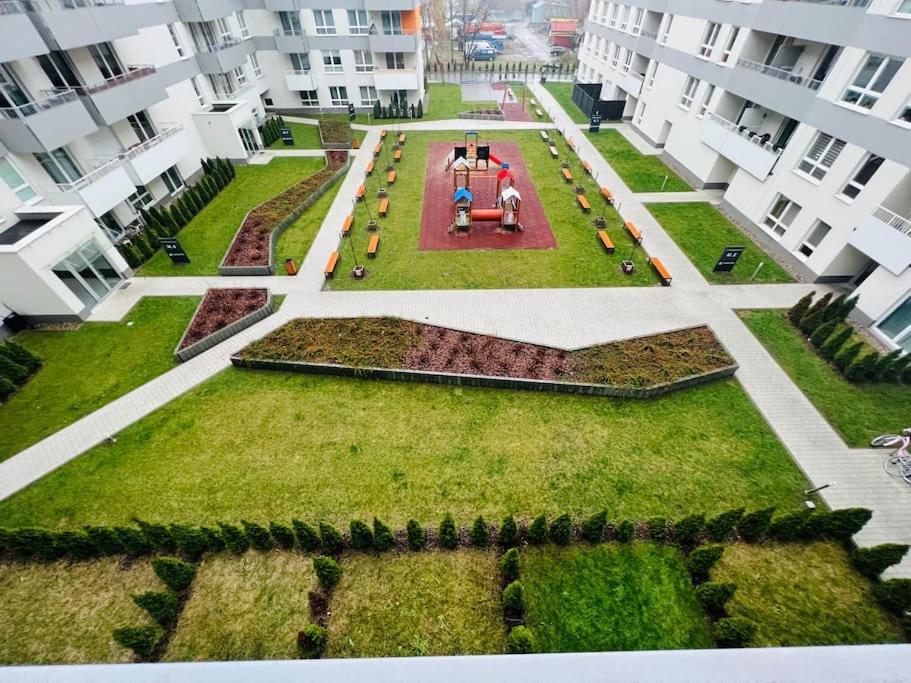 K22 Sky Apartments In The Варшава Екстериор снимка