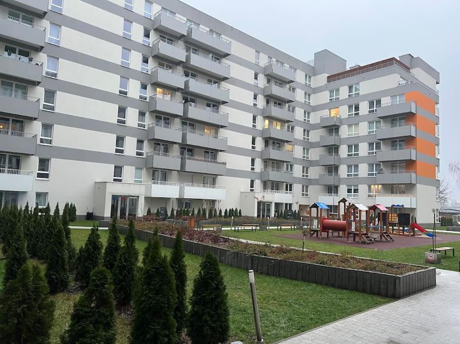 K22 Sky Apartments In The Варшава Екстериор снимка