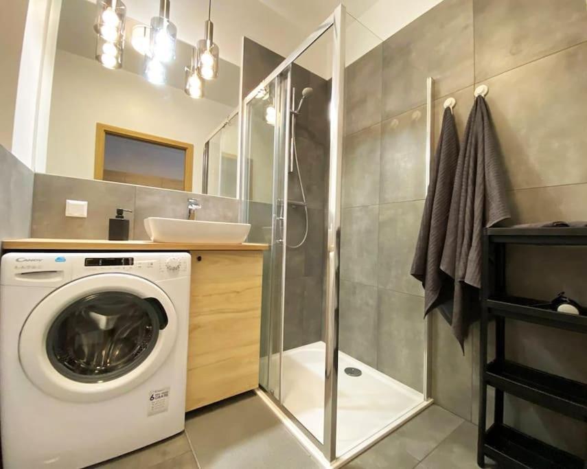 K22 Sky Apartments In The Варшава Екстериор снимка