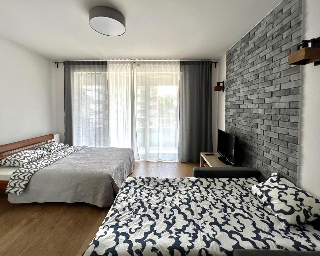 K22 Sky Apartments In The Варшава Екстериор снимка