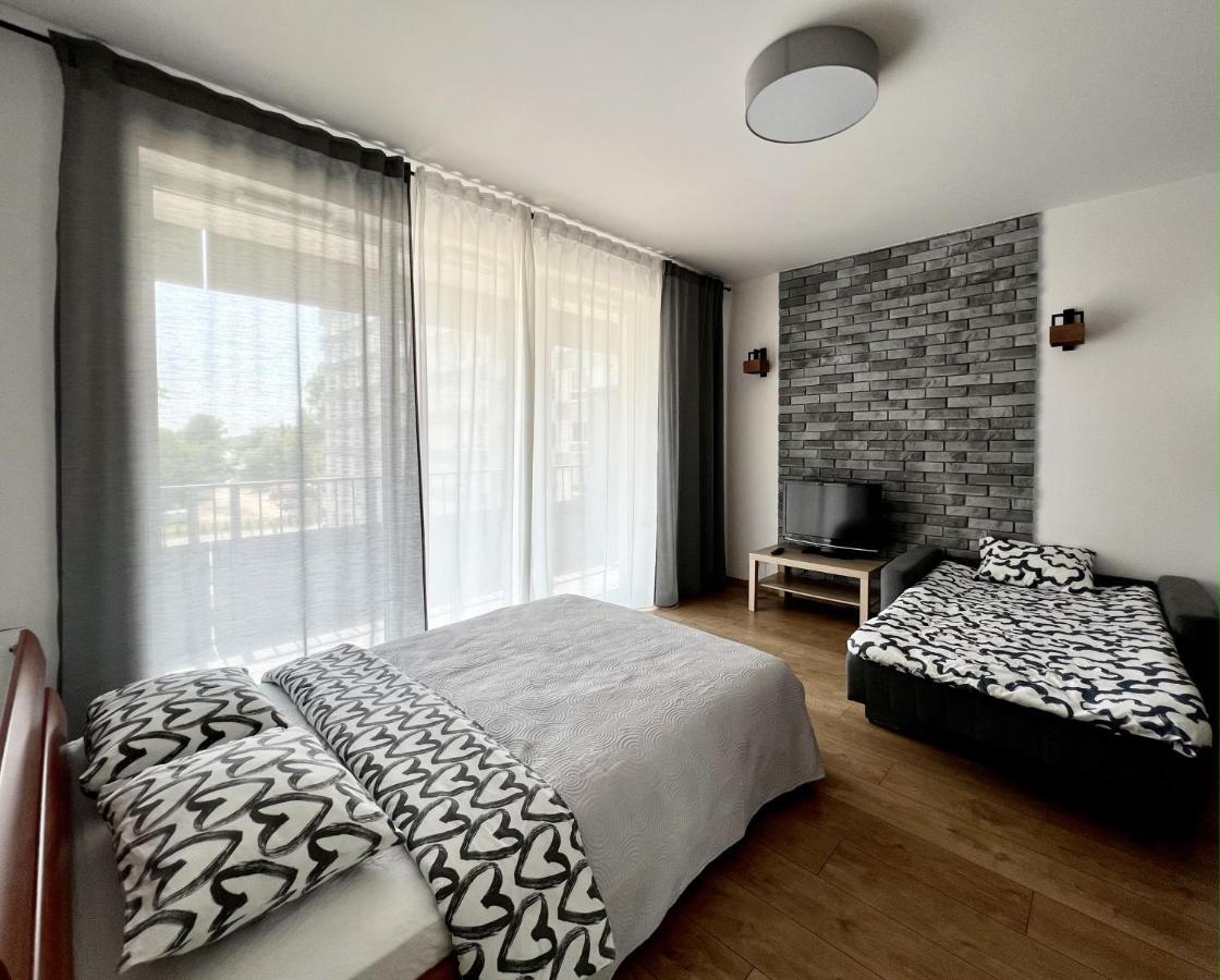 K22 Sky Apartments In The Варшава Екстериор снимка